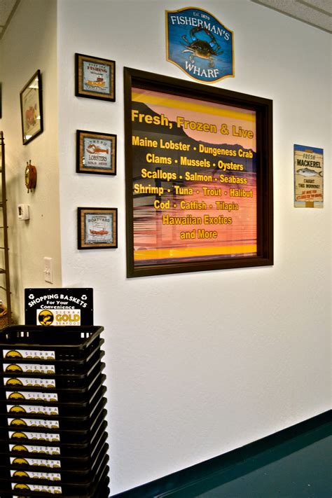 PHOTO GALLERY: Fish market opens in Sparks