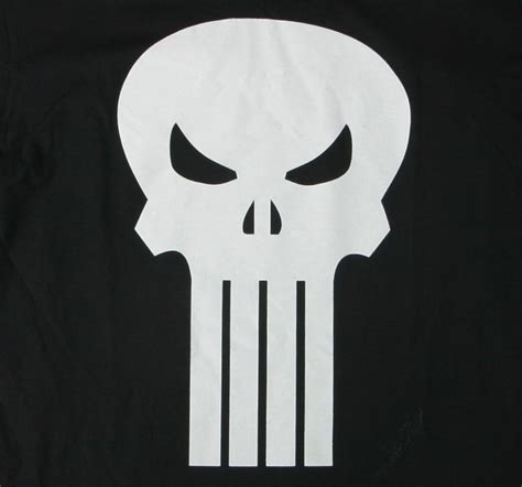 Marvel The Punisher Classic Skull Black Logo Vn