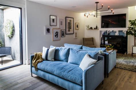 Living Room Ideas With Blue Velvet Sofa