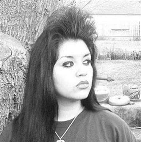 11 Classic Chola Hairstyles For Achieving A Bold Look