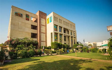 7 Most Famous Schools In Dha Karachi Zameen Blog