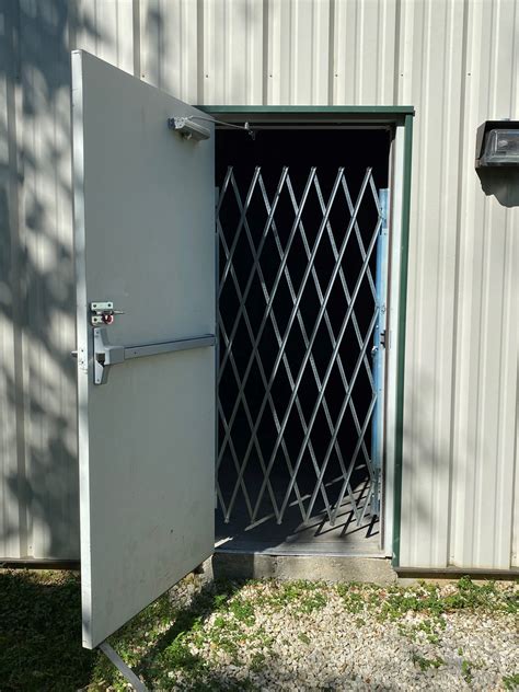 Folding Door Gate Hinged Scissor Style Gate