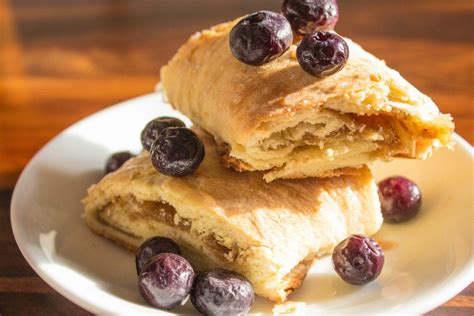 Danish kringle: enjoy it for breakfast, a snack or a dessert | Cookist.com