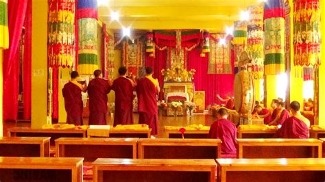 Ways Of Worship Buddhist Chants And Prayers By Monks Youtube