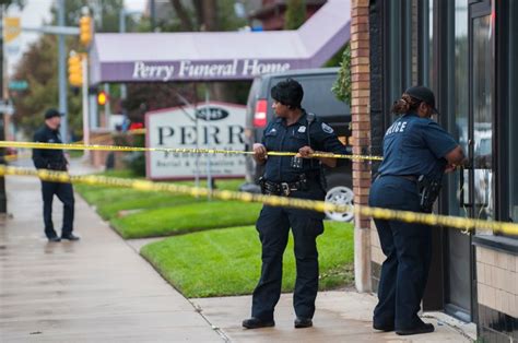 Detroit Police Find 63 Fetuses In Funeral Home Amid Probe The Seattle