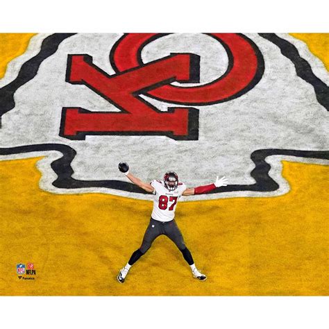 Rob Gronkowski Tampa Bay Buccaneers Unsigned Super Bowl Lv Endzone