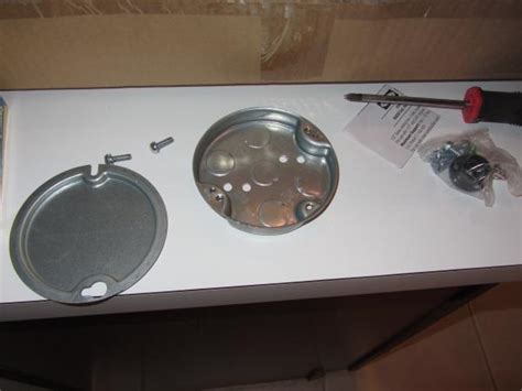 The 4 inch hole saw provides ceiling fan spanner wire box bracket. Harbor Breeze Ceiling Fan Wiring Questions - DoItYourself ...