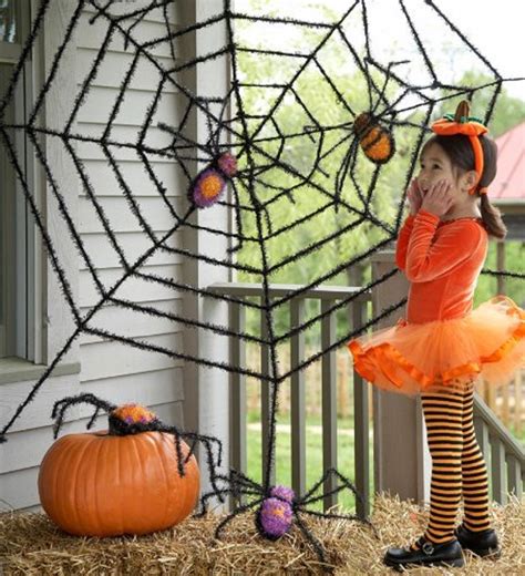 Grab your kids and head… Halloween Garden Decoration Ideas | Home Designing