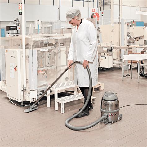 Nilfisk Gm 80p промышленный пылесос для сухой уборки на производстве