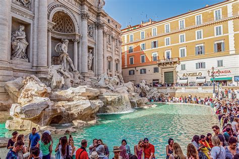 Trevi Fountain | ITALY Magazine
