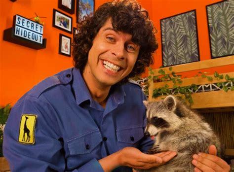 Honeykids Junior Reporter Interviews Cbeebies Star Andy Day