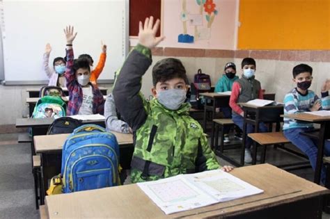 استفاده از ماسک در مدارس الزامی است ساعت سلامت