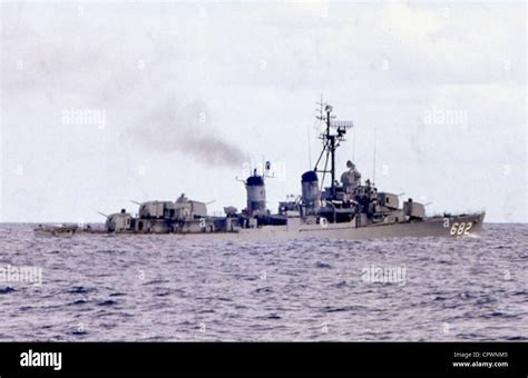 Us Navy Fletcher Class Destroyer Uss Porterfield Dd 682