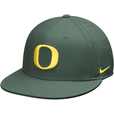 Mens Nike Green Oregon Ducks True Vapor Performance Fitted Hat