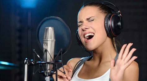 How To Sing High Notes Without Straining Deviant Noise
