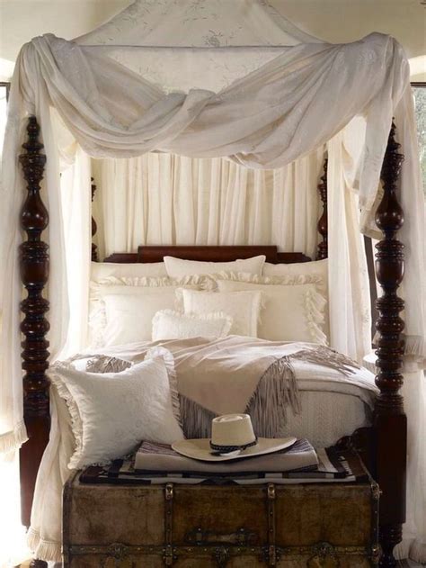 50 Romantic Bedroom With Canopy Beds Sweetyhomee Canopy Bedroom Bed Design Chic Bedroom