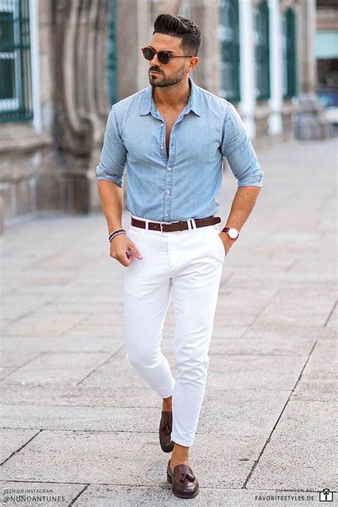 Casual Chic Männeroutfit im schicken Sommerlook mit weißer Hose und Hemd Herren outfit Casual