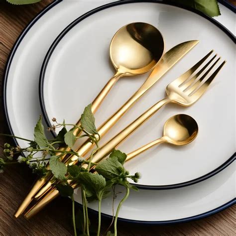 24 Pcs 304 Stainless Steel Golden Cutlery Set Luxury Restaurant Dinning