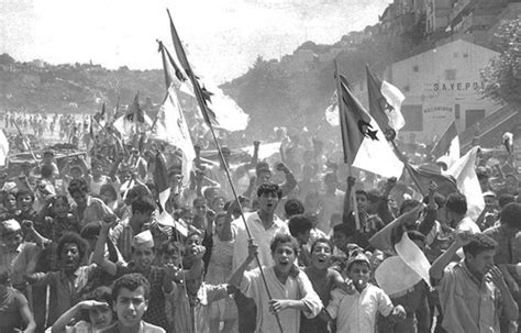 Le 1er juillet 1962, l'indépendance est votée en masse par les algériens ; De la colonisation à l'indépendance de l'Algérie, le 5 juillet 1962 - La Nouvelle République Algérie