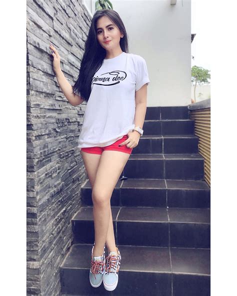 Koleksi Foto Selebgram Cantik Asal Indonesia 2 Diana Dee Malaya Pict