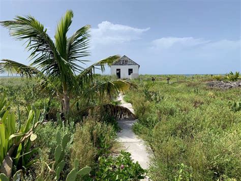 Visiting Idyllic Loggerhead Key In Dry Tortugas Np One Girl Whole World