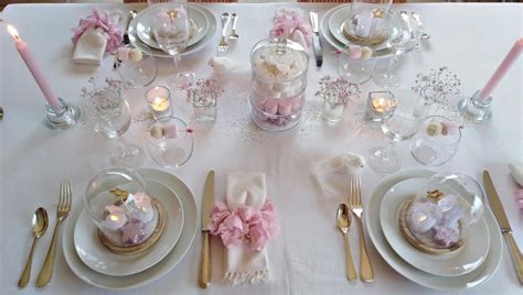 Table De NoËl Blanc Rose And Dore En 2020 Table De Noël Blanche Table