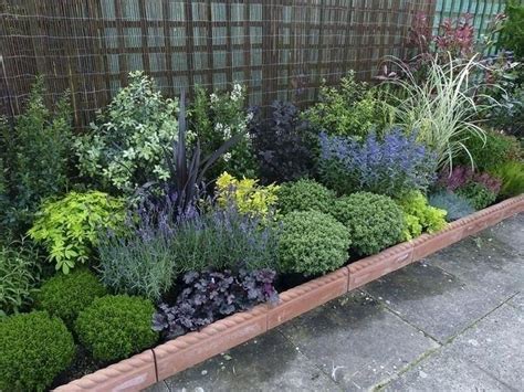 36 Stunning Border Garden Ideas To Your Landscaping Edging Shrubs For