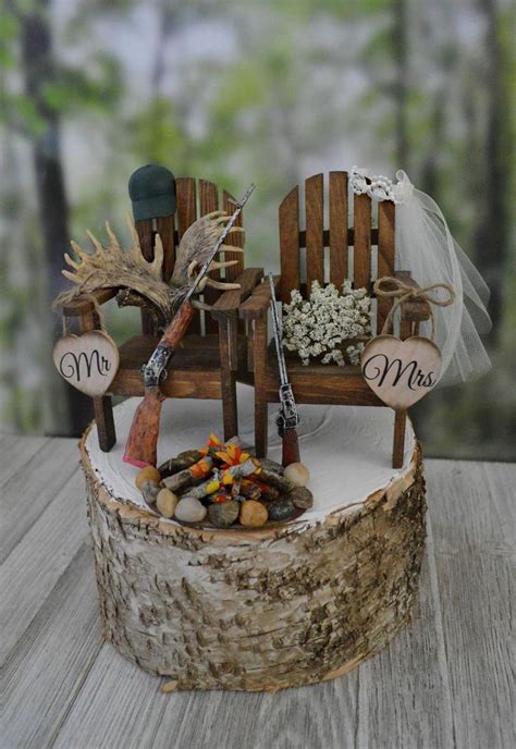 Any hunting image you would like availablethis edible hunting cake topper is easy to use and perfect for all your hunting cake decorating needs! Deer rack themed hunting wedding cake topper shot guns ...