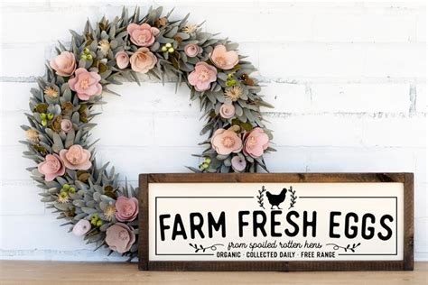 Free SVGs download - Rustic Farmhouse Sign SVG - Farm Fresh Eggs SVG
