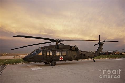A Uh 60l Black Hawk Medevac Helicopter Photograph By Terry Moore