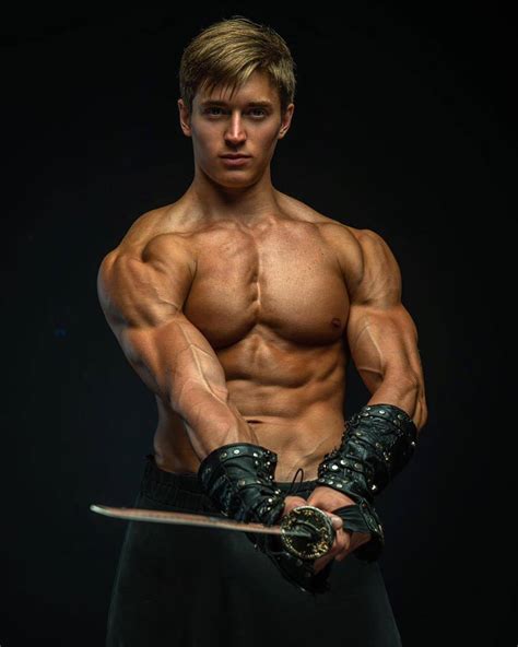 Gay Tom — Very Hard Sexy 💪 Muscular Too Gay Sword