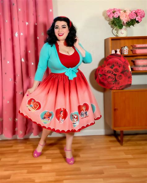 Pyrex Pinup And Curvy Girl Style With A Retro Twist