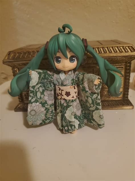 i made a kimono for my nendo doll nendoroid