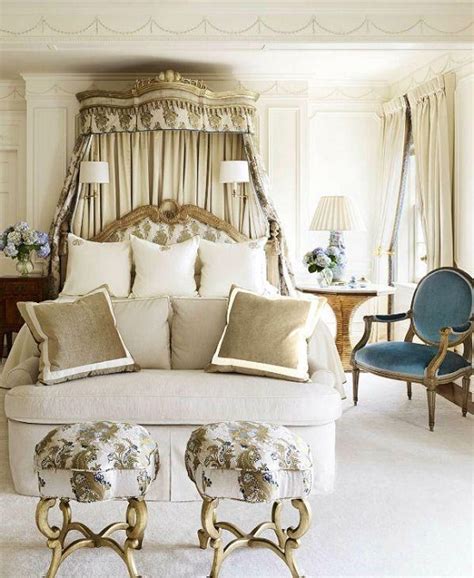 Gold accent vintage bedroom ideas. 35 Gorgeous Bedroom Designs With Gold Accents