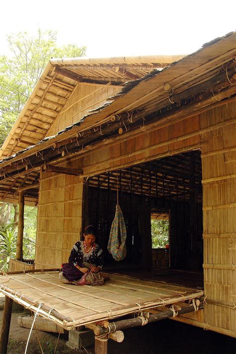 A Traditional Bamboo House In The Philippines Rcozyplaces