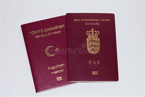 Turecki i Duński paszport obraz stock Obraz złożonej z duński 77275445