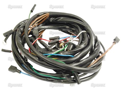 Our wiring harness has been used in a variety of applications and the most demanding environments. S.65817 Wiring Harness for Ford New Holland, Case IH | UK Supplier
