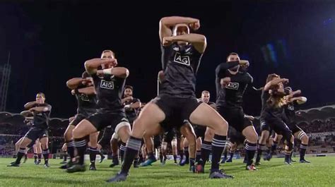 vidéo L impressionnant haka timatanga des Maoris All Blacks face aux