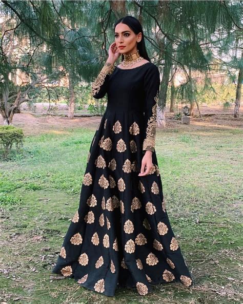 Repost From Manalslm 🖤🖤 Pakistanstreetstyle Pakistani Party Wear