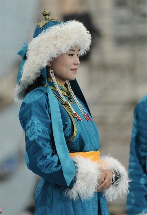 Mongolian Mongolian Clothing Traditional Outfits Costumes