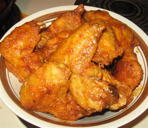 Hot wings aren't breaded before they are fried, which gives them a slightly crispy. Barbecue Master: Best Chicken Hot Wings or Buffalo Wings Recipe Plus Tips