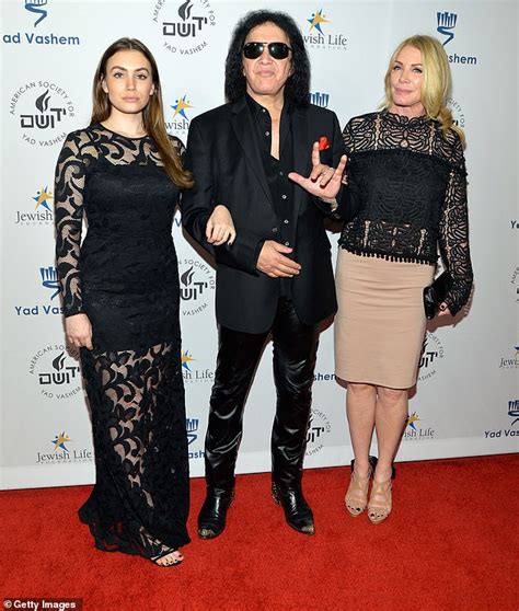 Gene Simmons Daughter Sophie Simmons 30 Marries In Intimate Ceremony In Moms Backyard