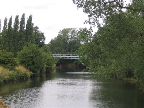 River Aire Swillington Mick Melvin Cc By Sa Geograph Britain And Ireland
