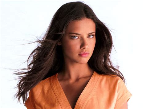 500x500 Resolution Adriana Lima Beautiful Pictures 500x500 Resolution