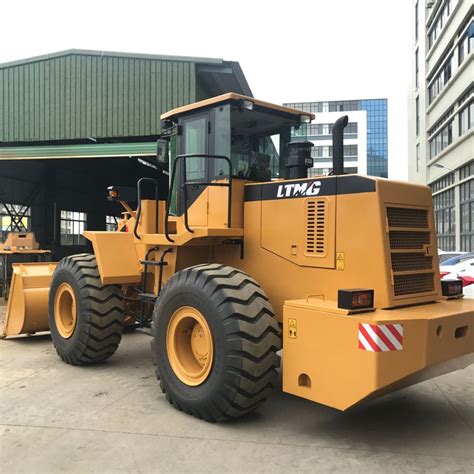 China Front End Loader 5t Wheel Loader With Small Turning Radius