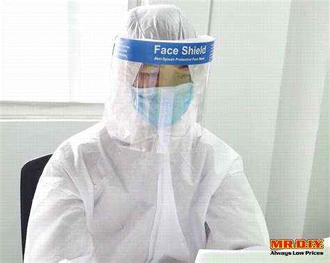 A 2 litre plastic bottle, kitchen sponge, hair band and tape. 5 Situations to Wear Face Shields | MR.DIY | Always Low Prices