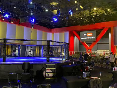 Ufcs Apex Building Hosts Fans With 2000 Vip Admission Package For