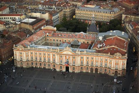 Quartier Capitole à Toulouse le coeur battant de la Ville Rose