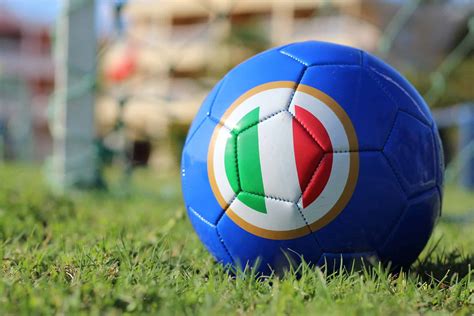 Die situation erinnert an die deutsche bitterer abend für italien: Serie A: Getting To Know This Italian Football League ...