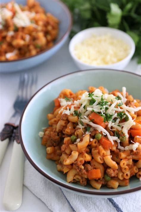 MACARONI MET GEHAKT Uit de keuken van Fatima